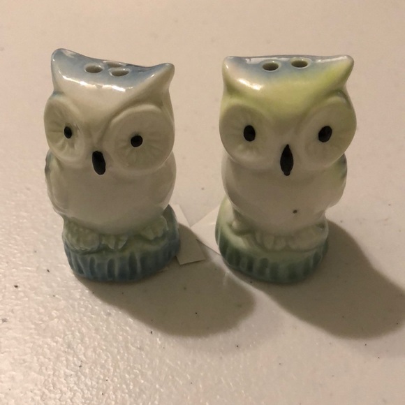 Owl Mini Salt & Pepper Shakers - Picture 1 of 10